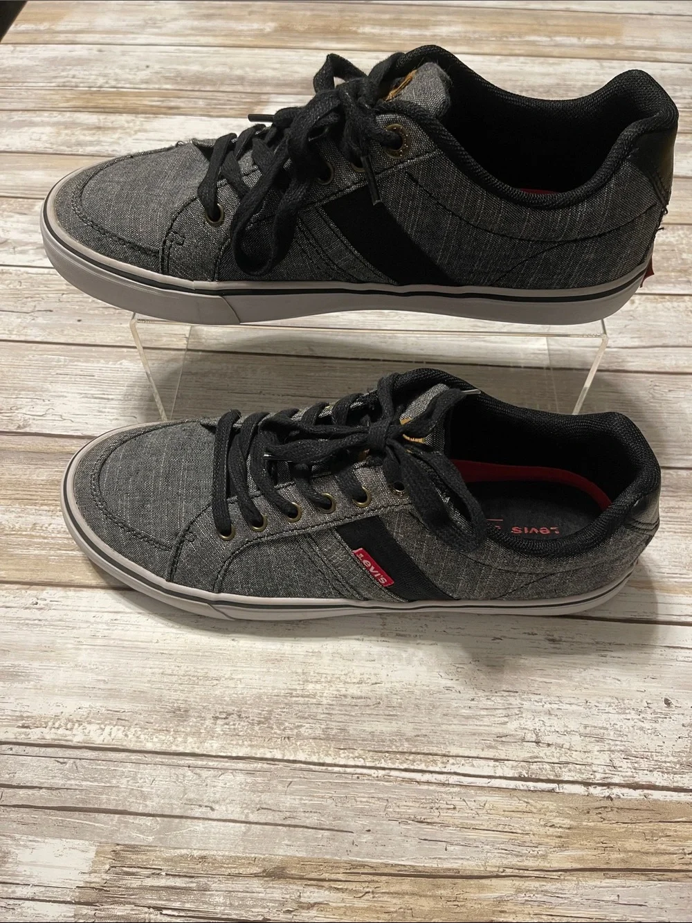Levi's Men's Gray and Black Low-Top Canvas Sneakers